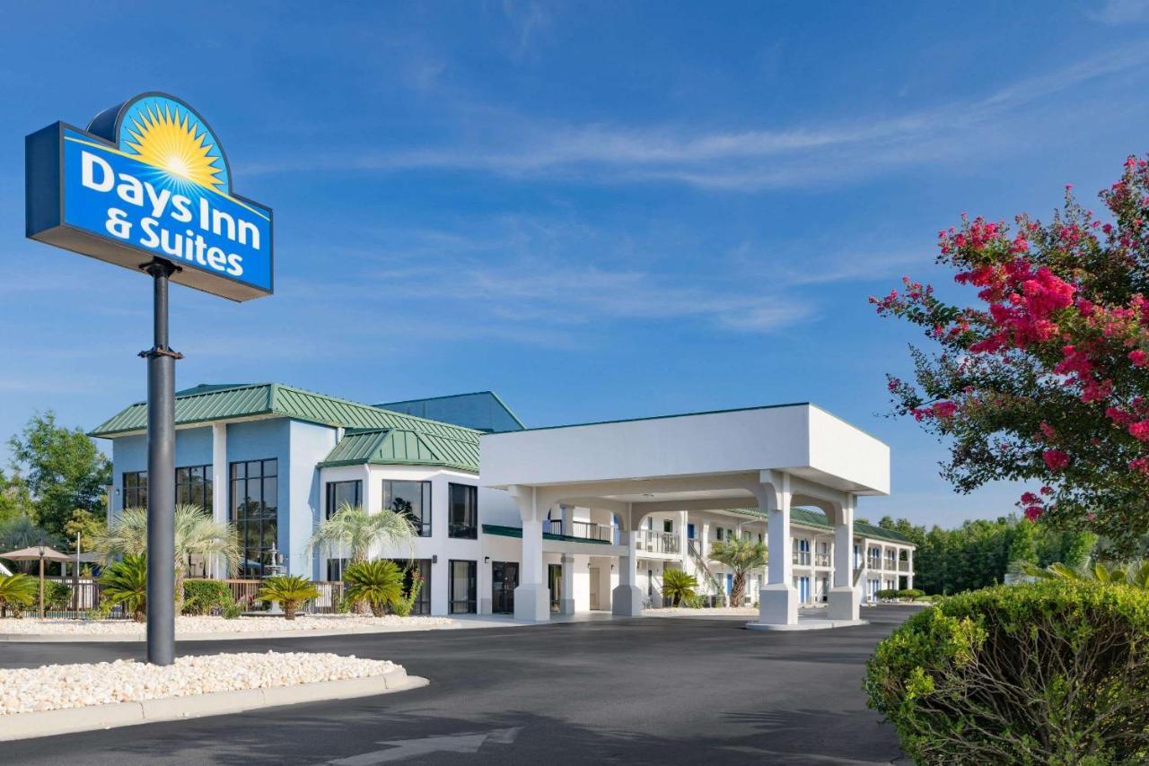 Days Inn & Suites By Wyndham Savannah Midtown Esterno foto