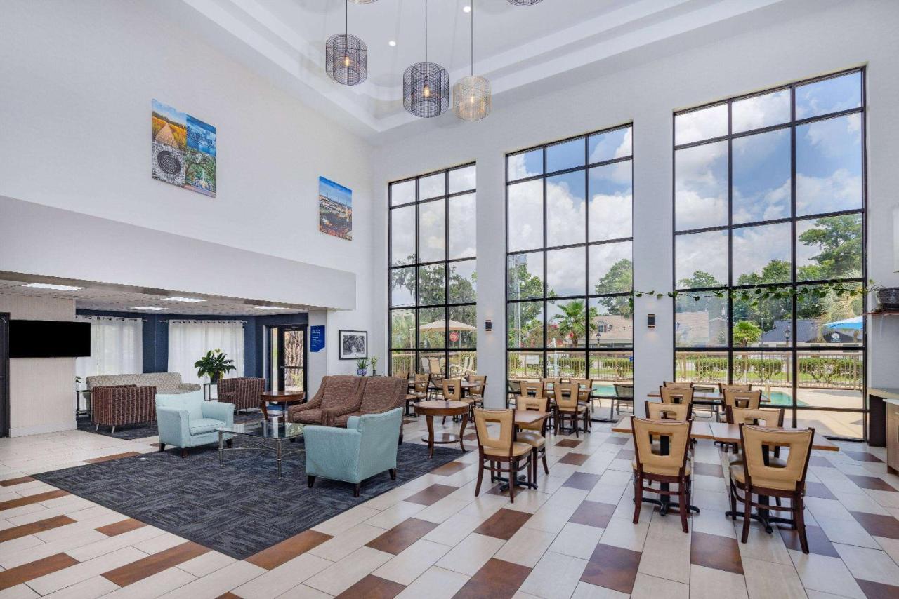 Days Inn & Suites By Wyndham Savannah Midtown Esterno foto